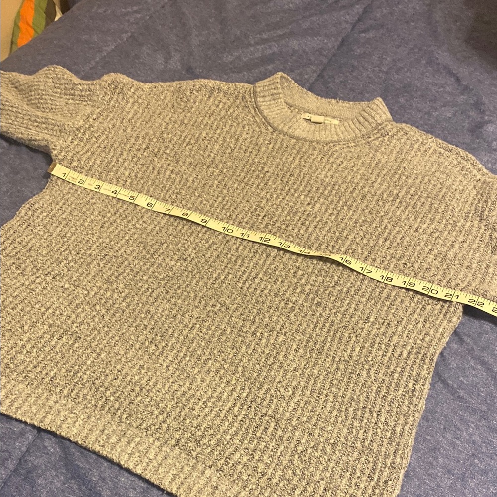 American Eagle Outfitters Gray Crew Neck Sweater - Picture 5 of 9